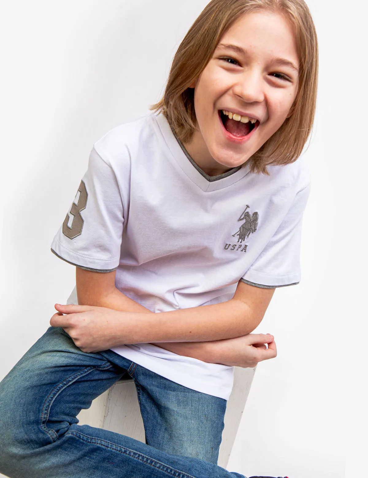 BOYS BASIC V-NECK T-SHIRT