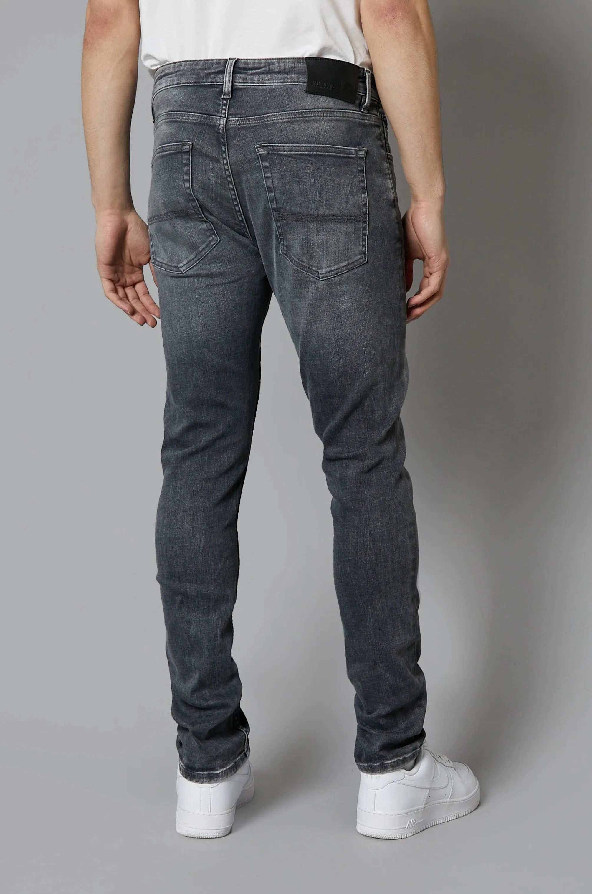 Dakota Slim Fit Jeans In Grey