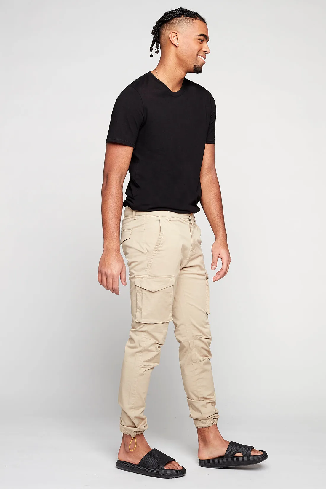 DEAN -  Slim Fit Cargo Chinos (Convertible Joggers) - Tan