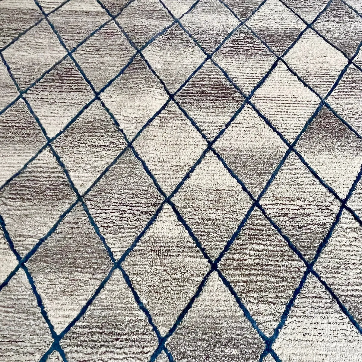 Diamond Pattern Area Rug