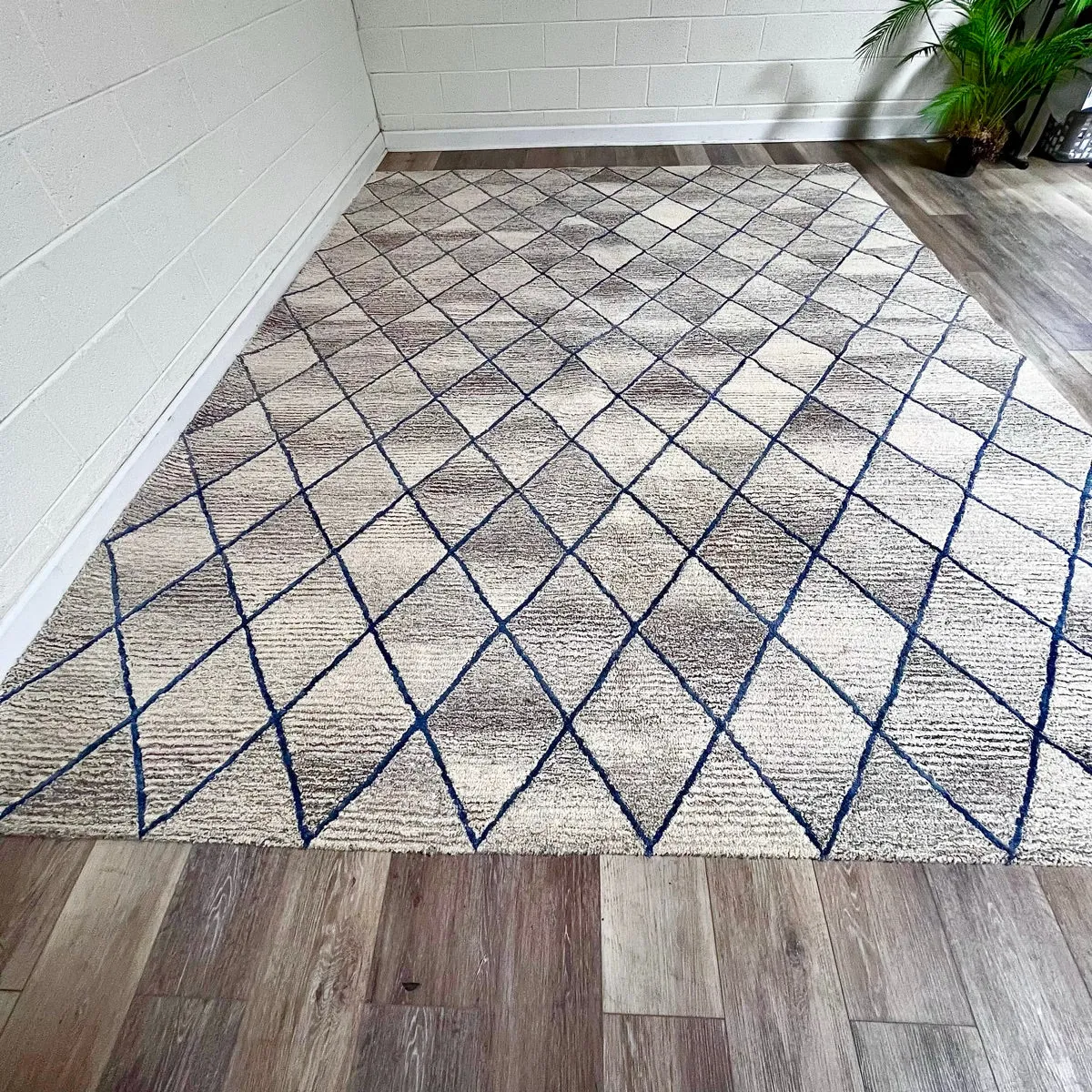 Diamond Pattern Area Rug