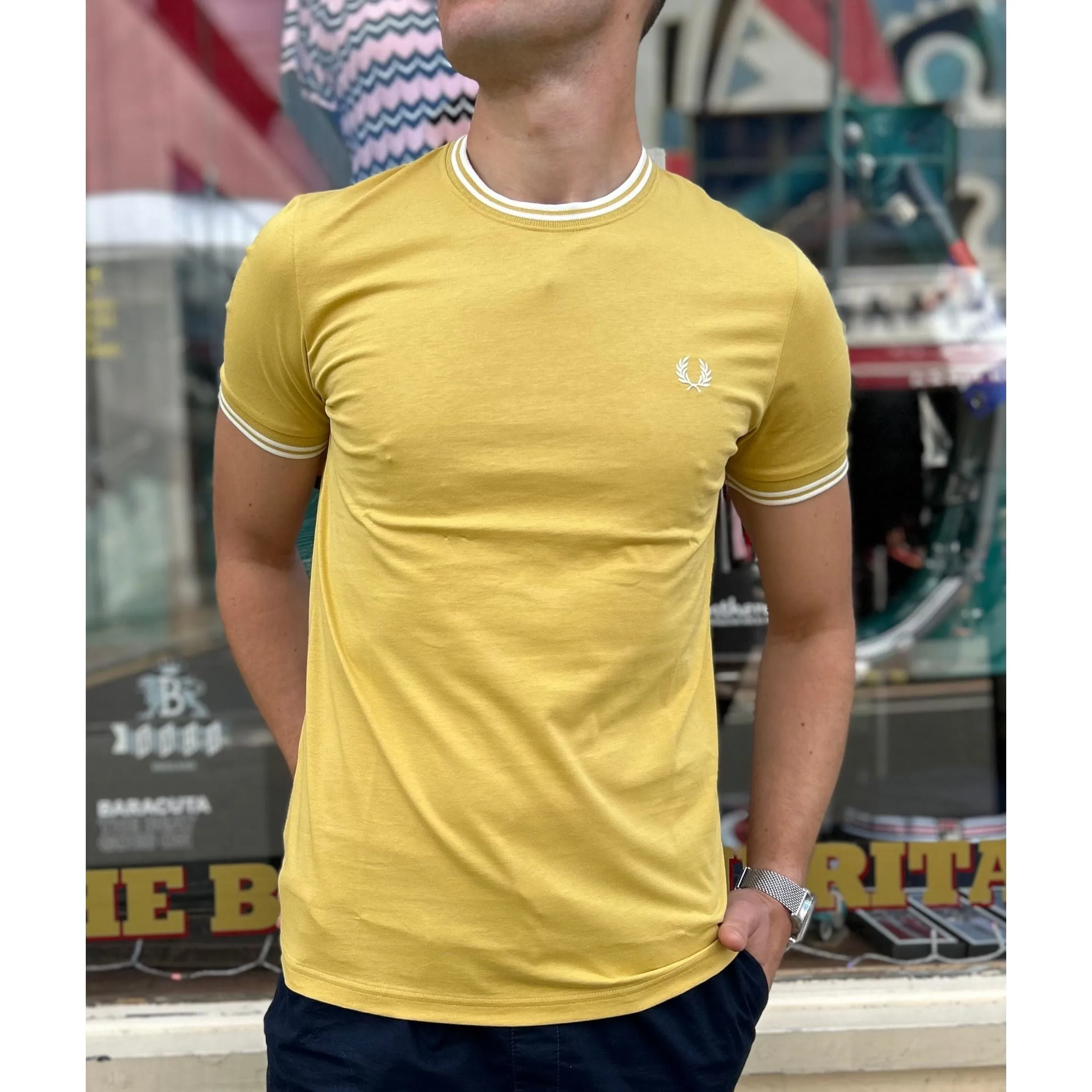 Fred Perry - M1588 Twin Tipped Honeycomb/ Ecru - T-Shirt