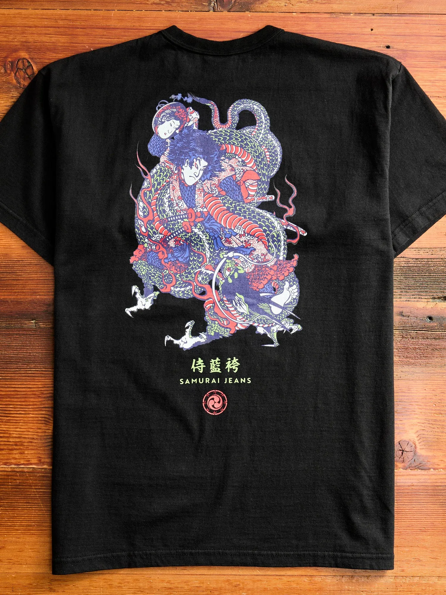 "Dragon Slayer Ryuou-Taro" Heavyweight T-Shirt in Black