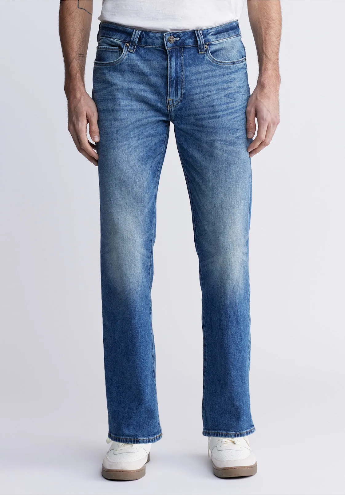 Relaxed Straight Driven Men's Jeans in Heavily Sanded Wash - BM22986