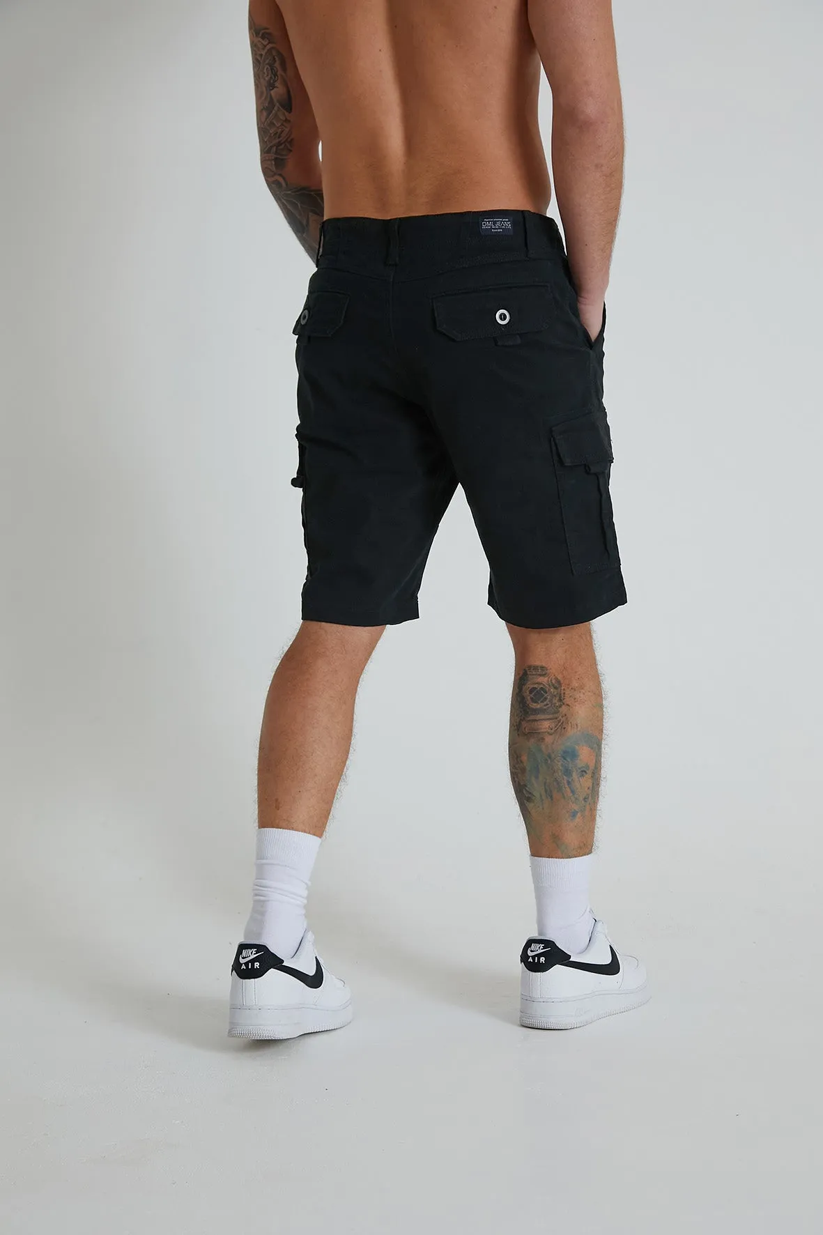 Rover cargo short with multi pockets in premium cotton twill - Black