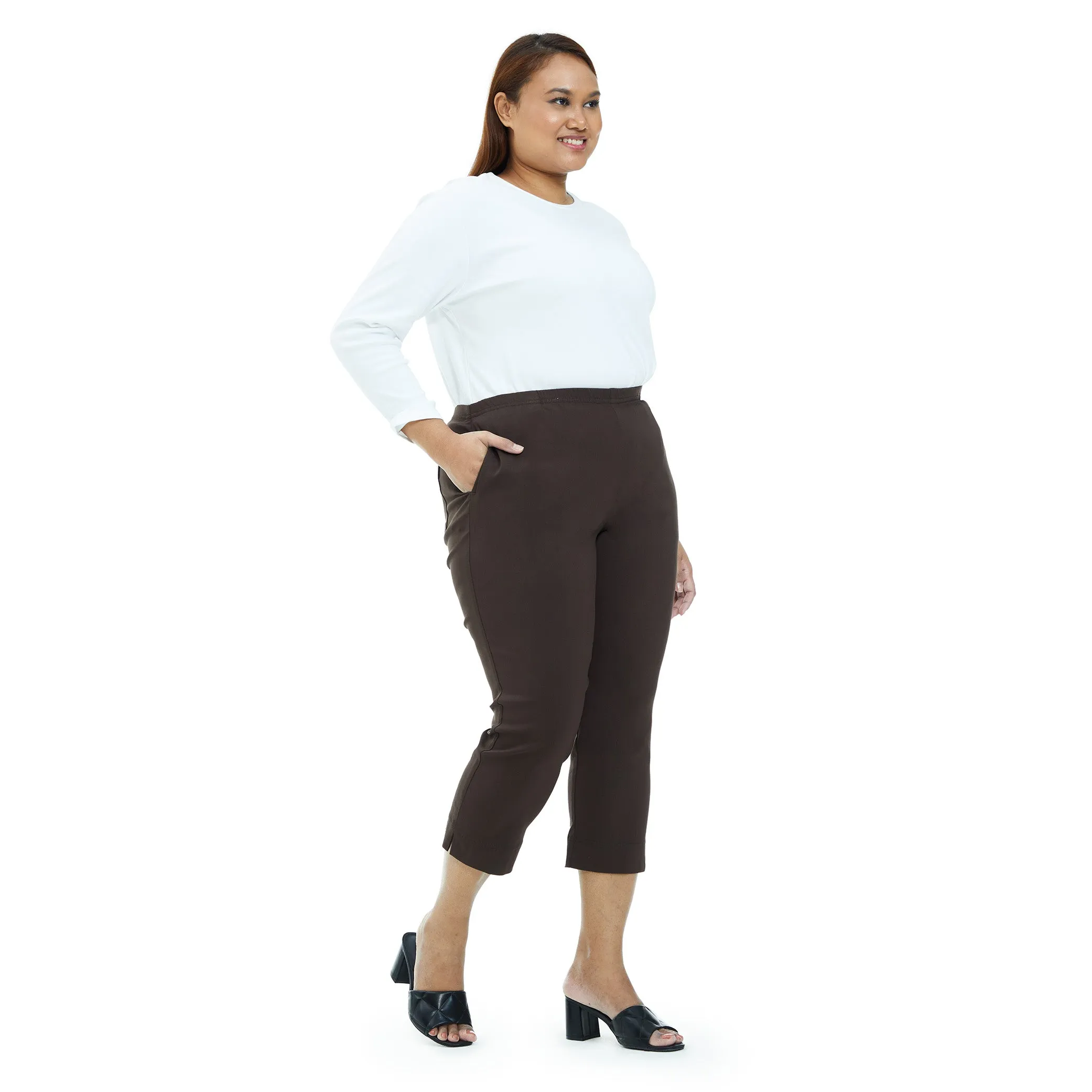 Signature Ultra-Stretch Ankle Pants