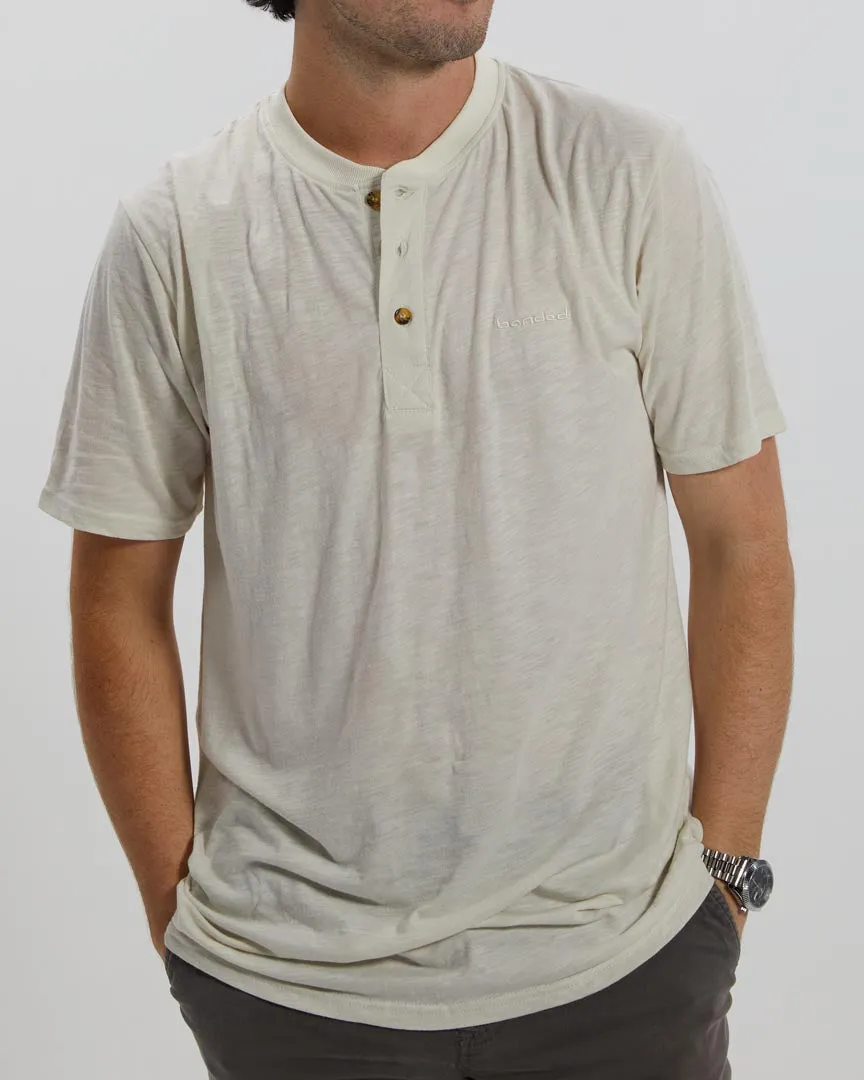 Whiskey Creek Short-Sleeve Henley